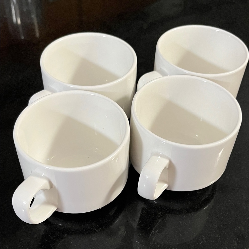 Classic White stacking steelier Porcelain Mug Set 4